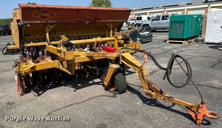 image for item NF9051 HayBuster 107  grain drill