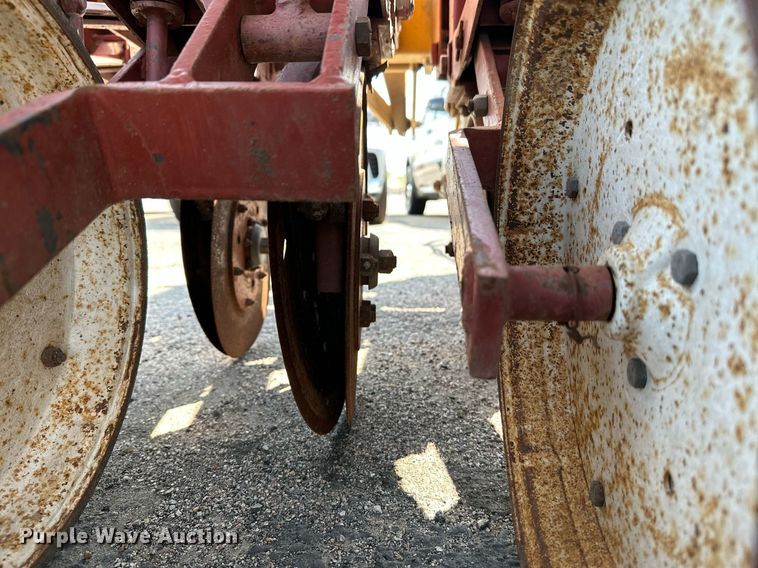 image for item NF9051 HayBuster 107  grain drill