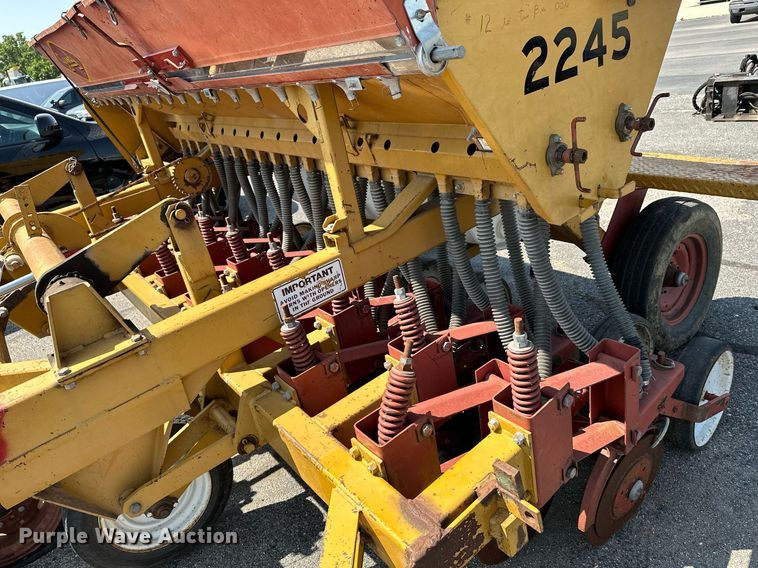 image for item NF9051 HayBuster 107  grain drill