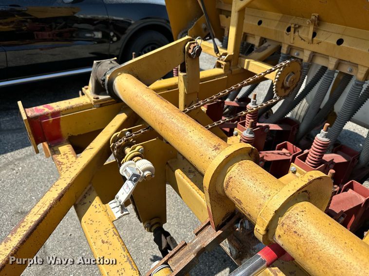 image for item NF9051 HayBuster 107  grain drill