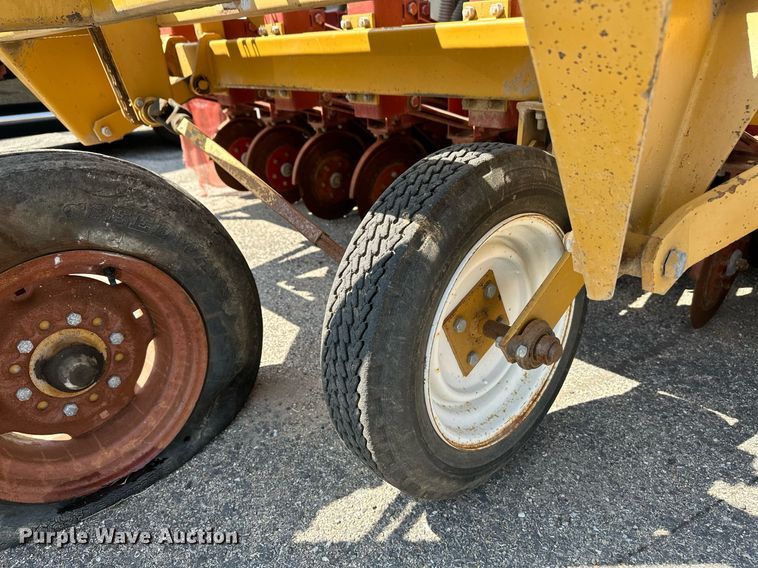 image for item NF9051 HayBuster 107  grain drill