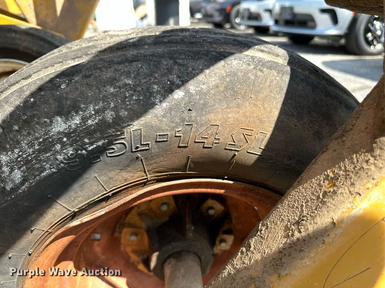 image for item NF9051 HayBuster 107  grain drill