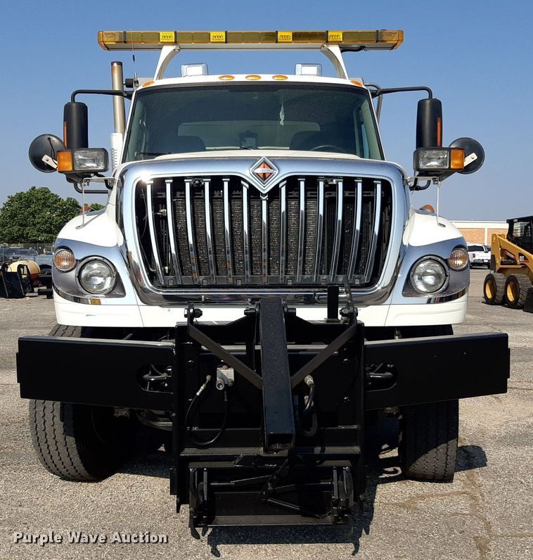 image for item NF9052 2014 International WorkStar 7500  dump truck