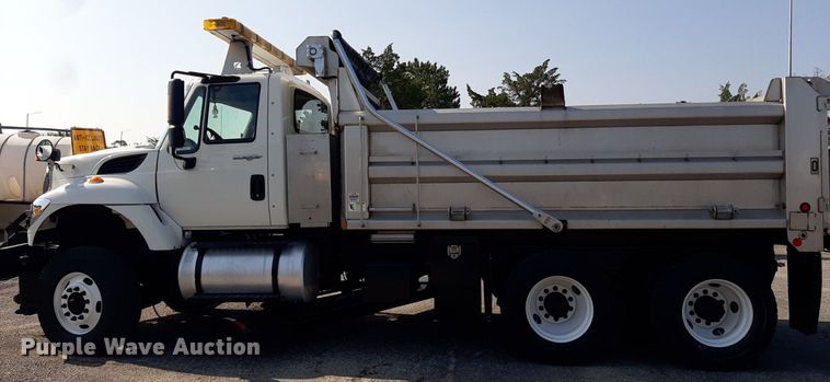 image for item NF9052 2014 International WorkStar 7500  dump truck