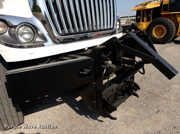 image for item NF9052 2014 International WorkStar 7500  dump truck