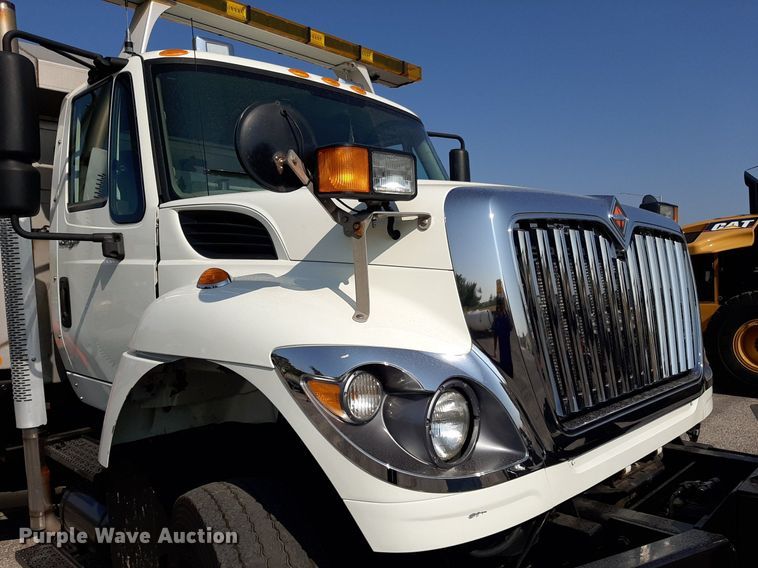 image for item NF9052 2014 International WorkStar 7500  dump truck