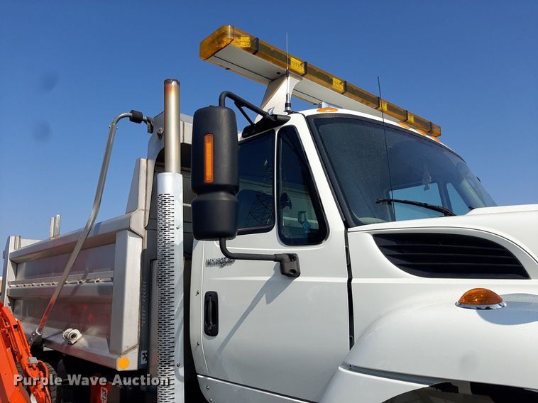 image for item NF9052 2014 International WorkStar 7500  dump truck