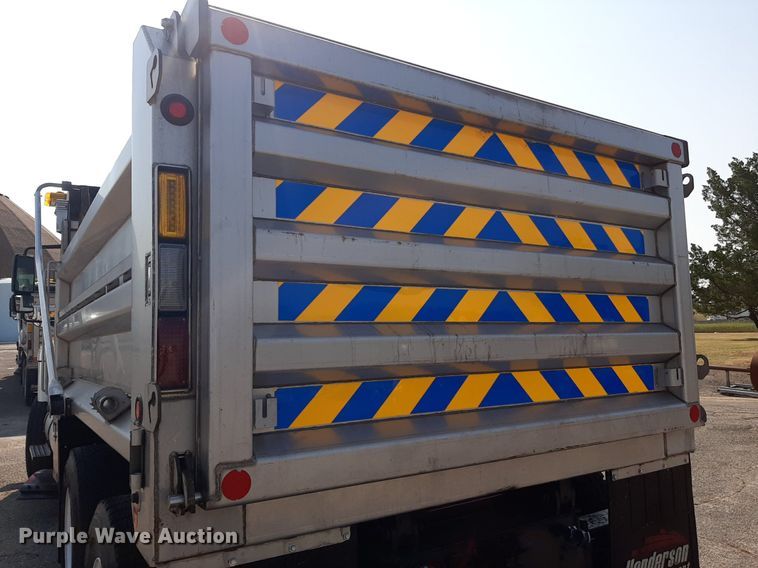 image for item NF9052 2014 International WorkStar 7500  dump truck