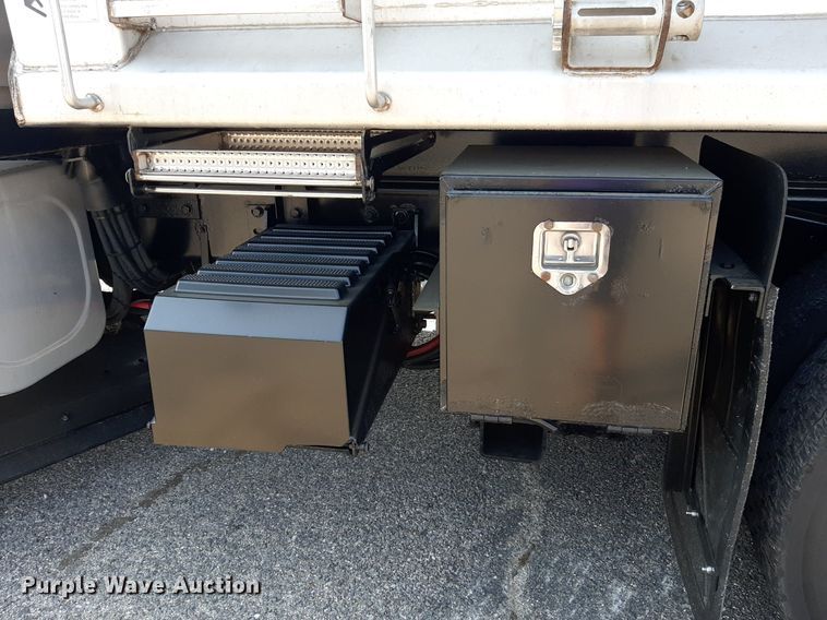 image for item NF9052 2014 International WorkStar 7500  dump truck