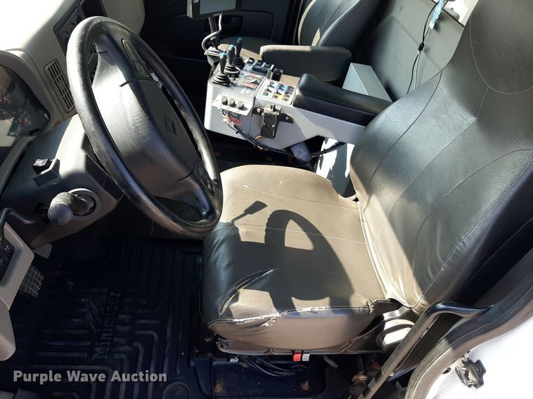 image for item NF9052 2014 International WorkStar 7500  dump truck