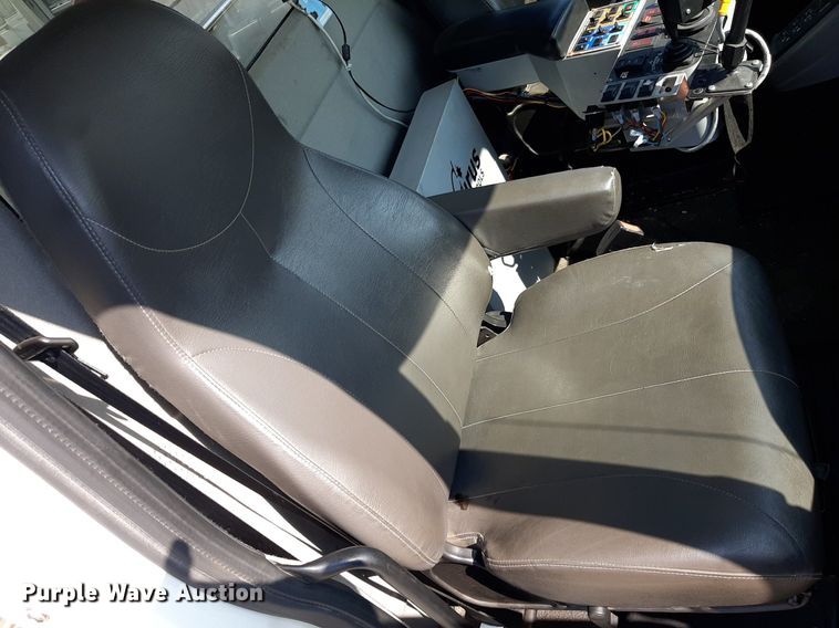 image for item NF9052 2014 International WorkStar 7500  dump truck