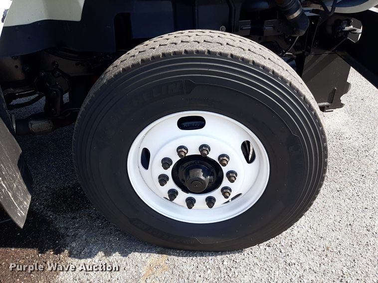 image for item NF9052 2014 International WorkStar 7500  dump truck