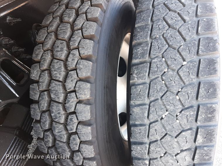 image for item NF9052 2014 International WorkStar 7500  dump truck