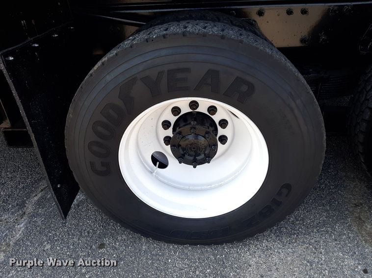 image for item NF9052 2014 International WorkStar 7500  dump truck