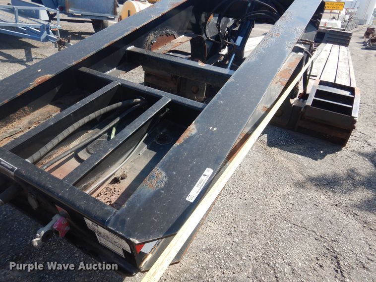 image for item NF9053 2006 Landoll  lowboy equipment trailer