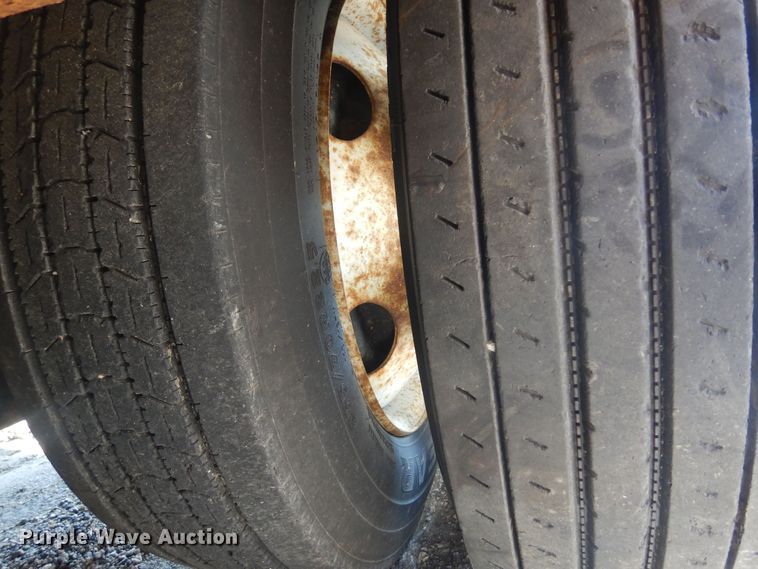 image for item NF9053 2006 Landoll  lowboy equipment trailer