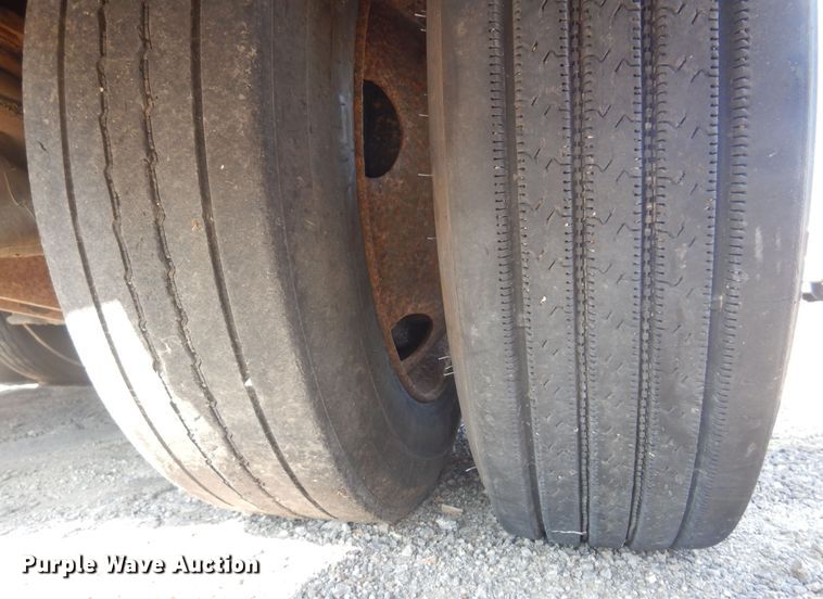 image for item NF9053 2006 Landoll  lowboy equipment trailer