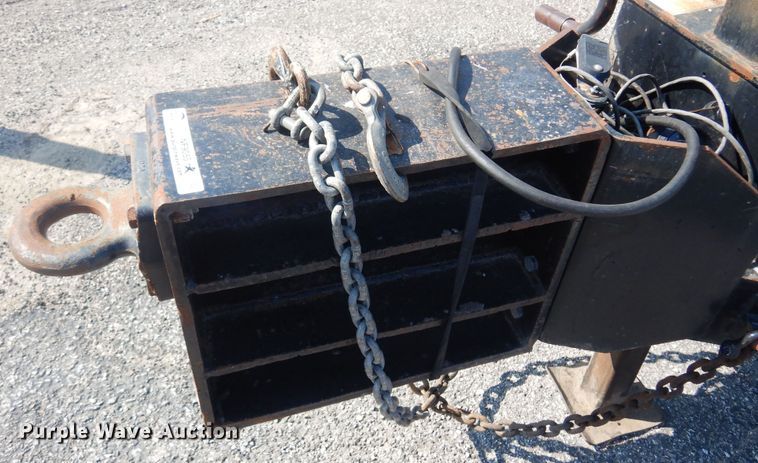 image for item NF9055 2005 Etnyre MU-6  oil distributor trailer