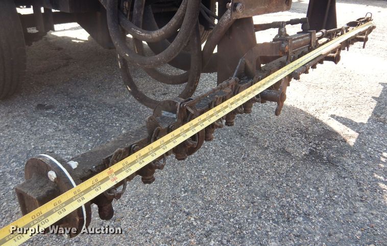 image for item NF9055 2005 Etnyre MU-6  oil distributor trailer