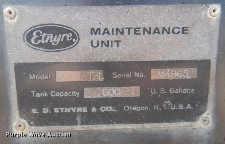 image for item NF9055 2005 Etnyre MU-6  oil distributor trailer