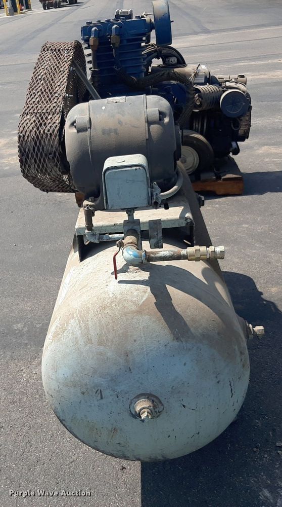 image for item NF9065 Air compressor