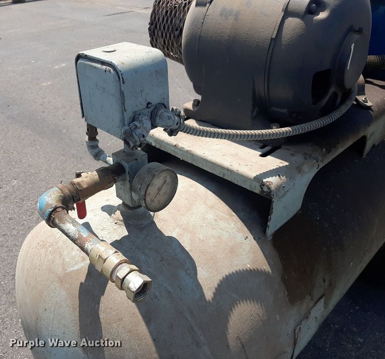 image for item NF9065 Air compressor