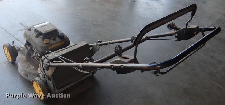 image for item NF9066 John Deere 14SB  push mower