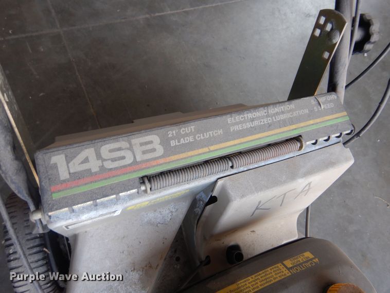 image for item NF9066 John Deere 14SB  push mower