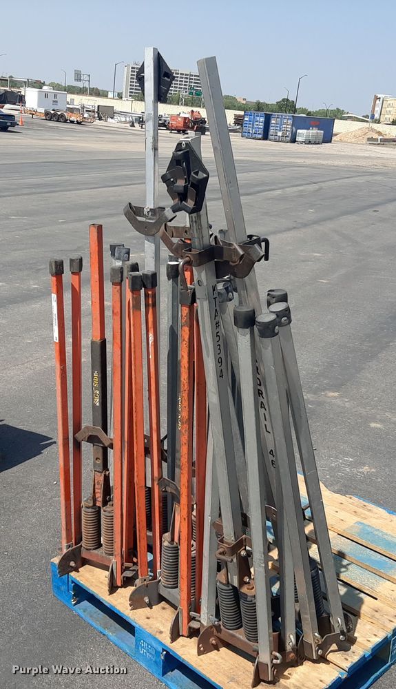 image for item NF9068 (6) sign holders