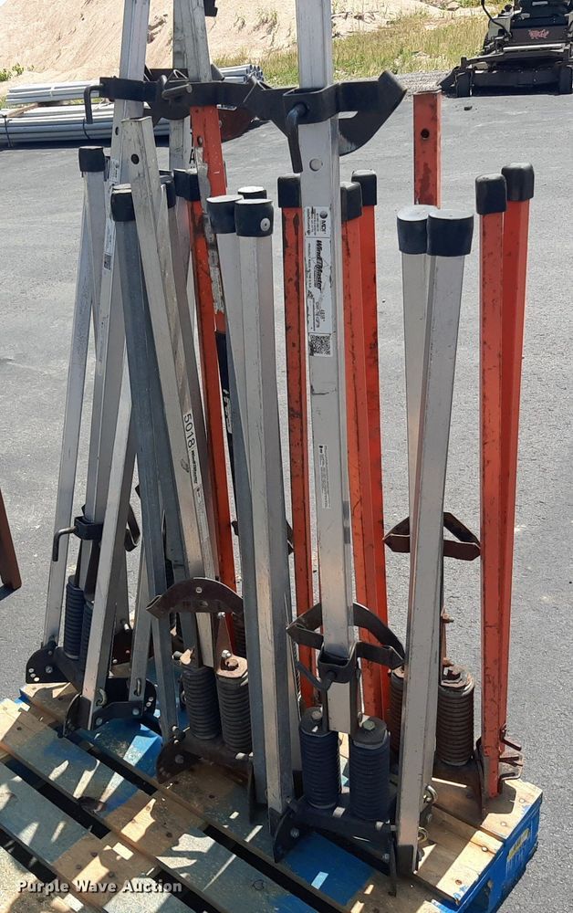 image for item NF9068 (6) sign holders