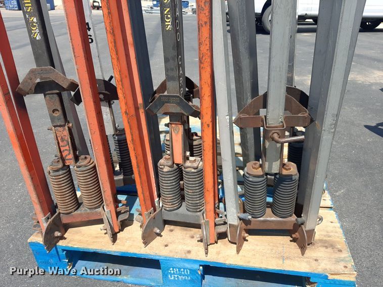 image for item NF9068 (6) sign holders