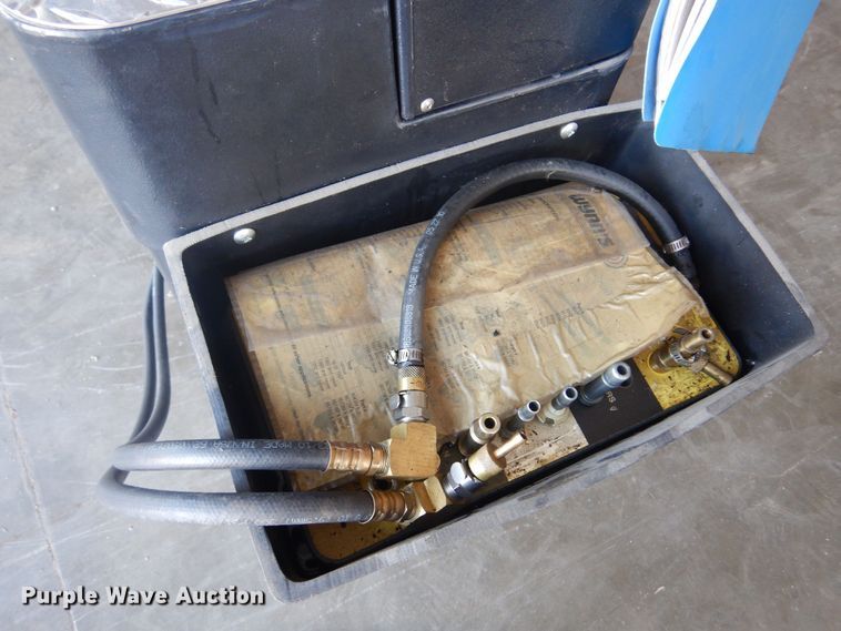 image for item NF9076 Wynn's TranServe IIIF  automatic transmission flush/fill machine