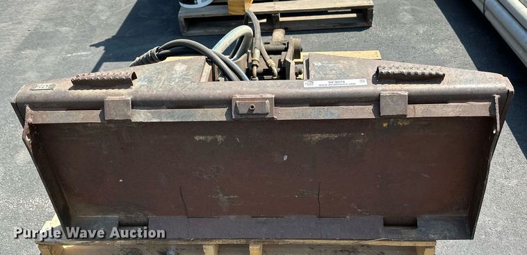 image for item NF9078 Huskie HH500  skid steer breaker