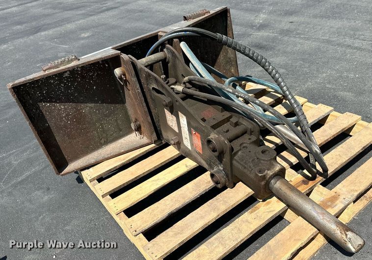 image for item NF9078 Huskie HH500  skid steer breaker