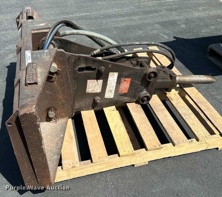 image for item NF9078 Huskie HH500  skid steer breaker