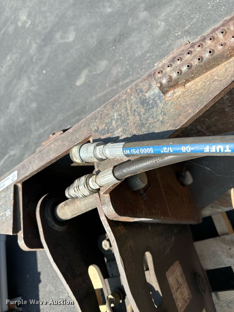 image for item NF9078 Huskie HH500  skid steer breaker