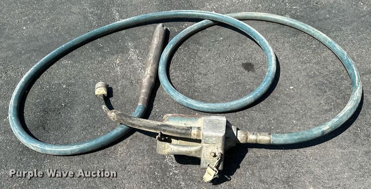 image for item NF9078 Huskie HH500  skid steer breaker