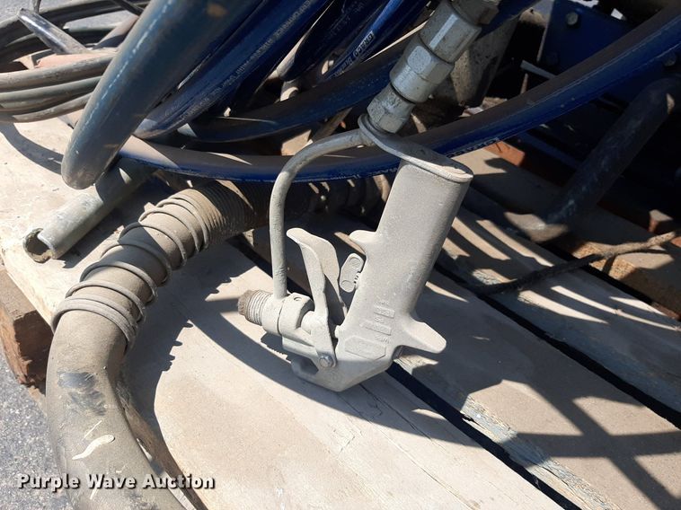 image for item NF9080 Graco GH733  gas hydraulic sprayer