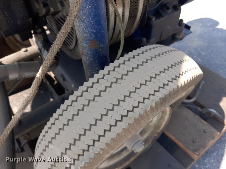 image for item NF9080 Graco GH733  gas hydraulic sprayer