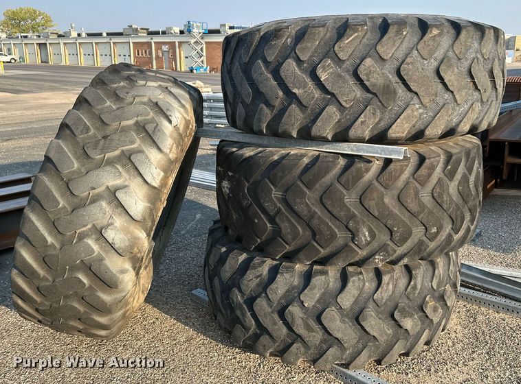 image for item NF9188 (4) Bridgestone V-Steel Ultra Traction 20.5R25 tires