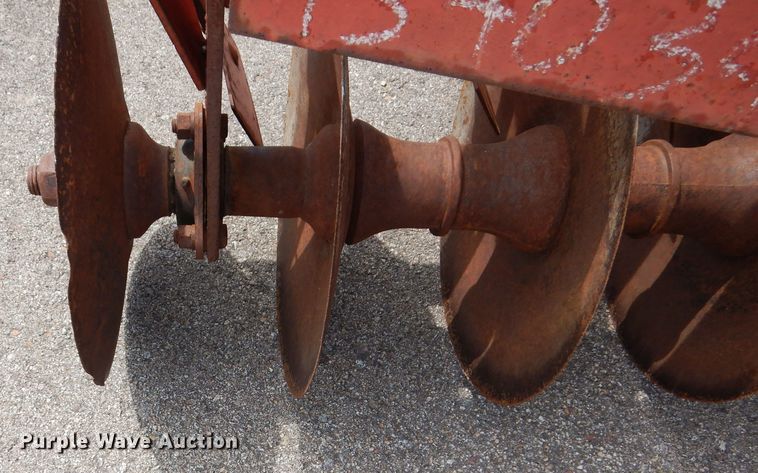 image for item NU9210 Ag implements