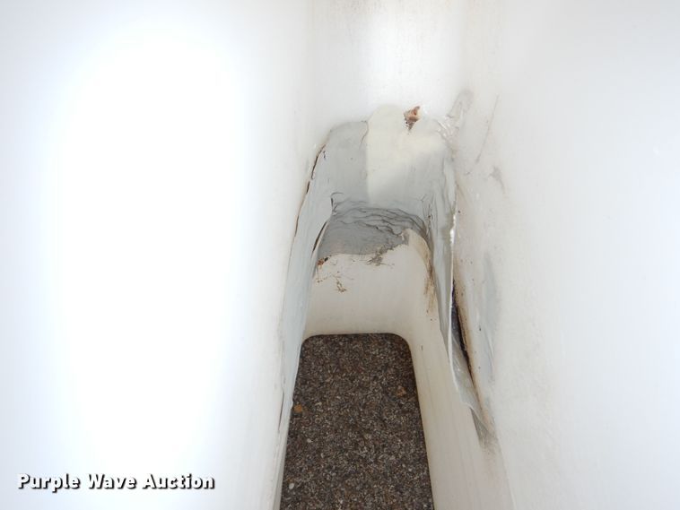 image for item NU9211 350 gal poly  350 gallon de-icer tank