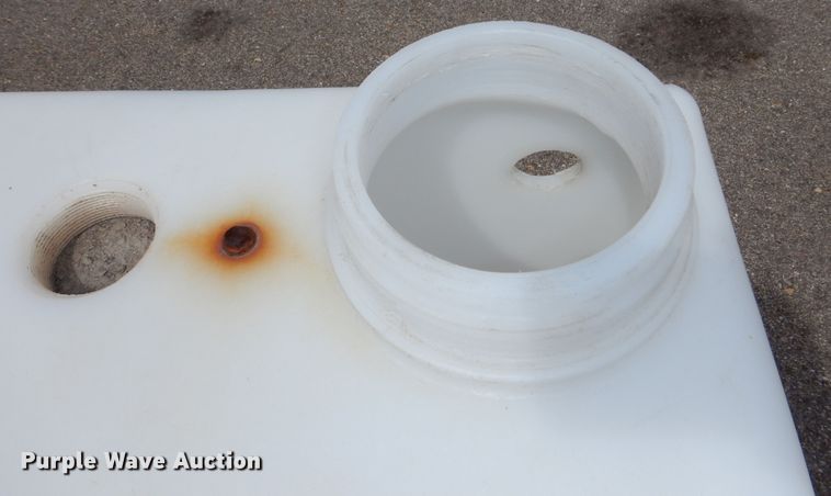 image for item NU9211 350 gal poly  350 gallon de-icer tank