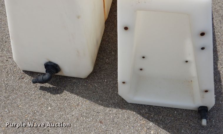 image for item NU9212 (4) 90 gallon poly de-icer tanks