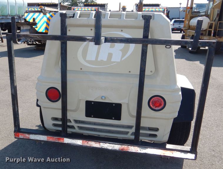 image for item NU9214 2006 Ingersoll Rand XP 185 air compressor