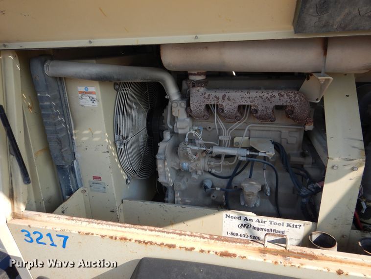 image for item NU9214 2006 Ingersoll Rand XP 185 air compressor