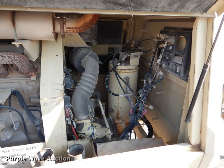 image for item NU9214 2006 Ingersoll Rand XP 185 air compressor