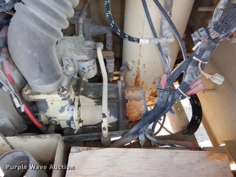 image for item NU9214 2006 Ingersoll Rand XP 185 air compressor