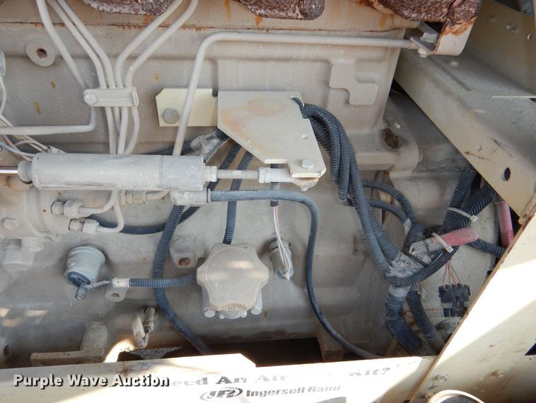 image for item NU9214 2006 Ingersoll Rand XP 185 air compressor