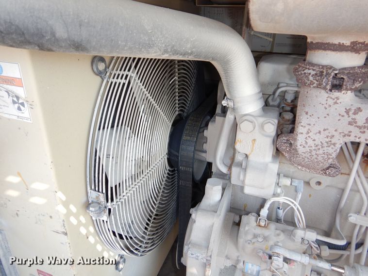 image for item NU9214 2006 Ingersoll Rand XP 185 air compressor